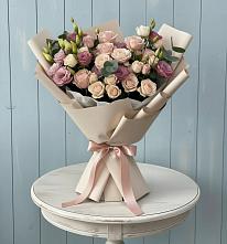 Букет цветов из:  Розы и Лизиантусы #REPLACE_PRED# Спасском Приморского края