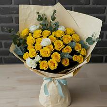 Букет цветов из:  Розы #REPLACE_PRED# Спасском Приморского края