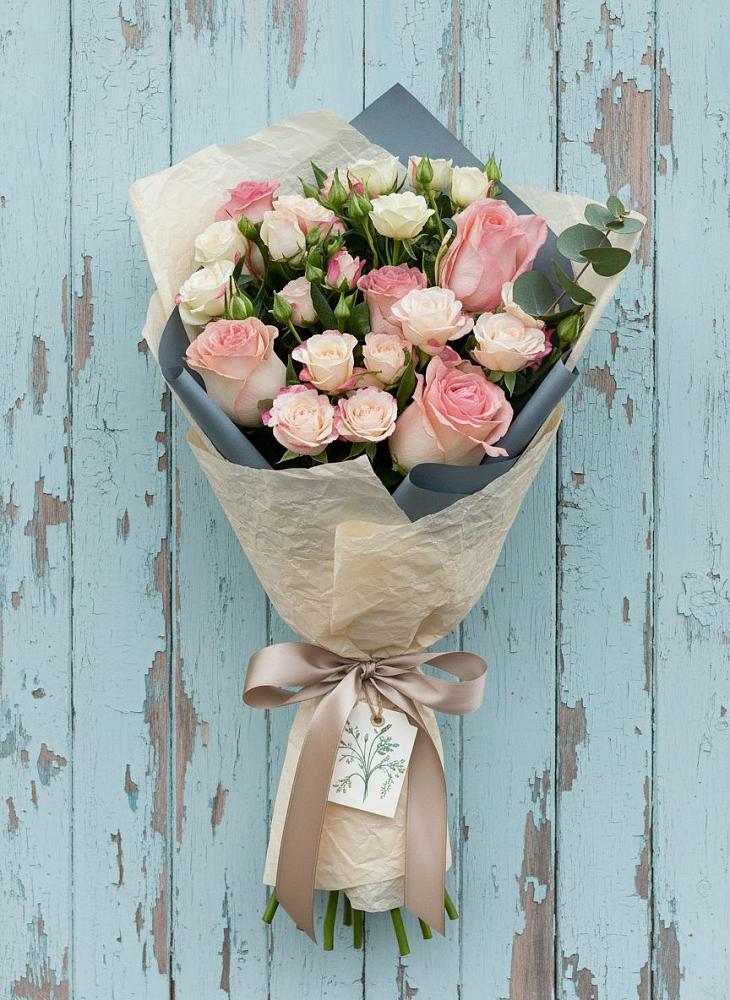 Букет цветов из: Розы в Спасском Приморского края