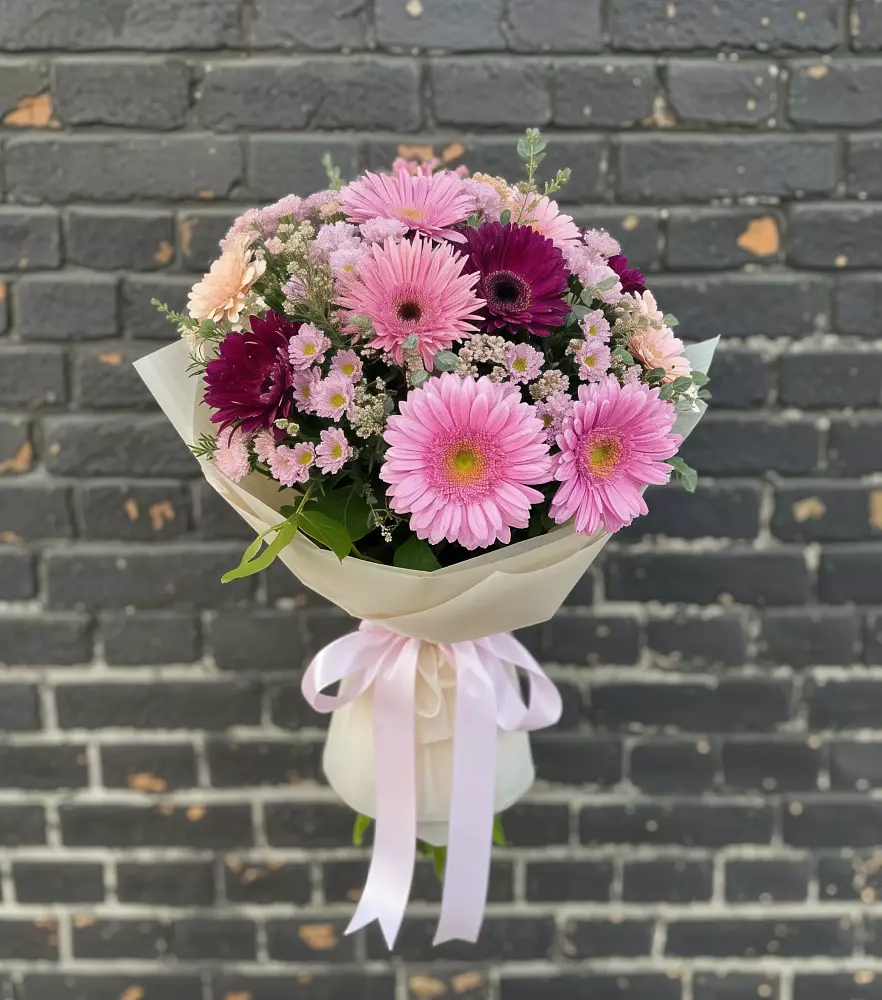 Букет цветов из: Герберы и Хризантемы в Спасском Приморского края