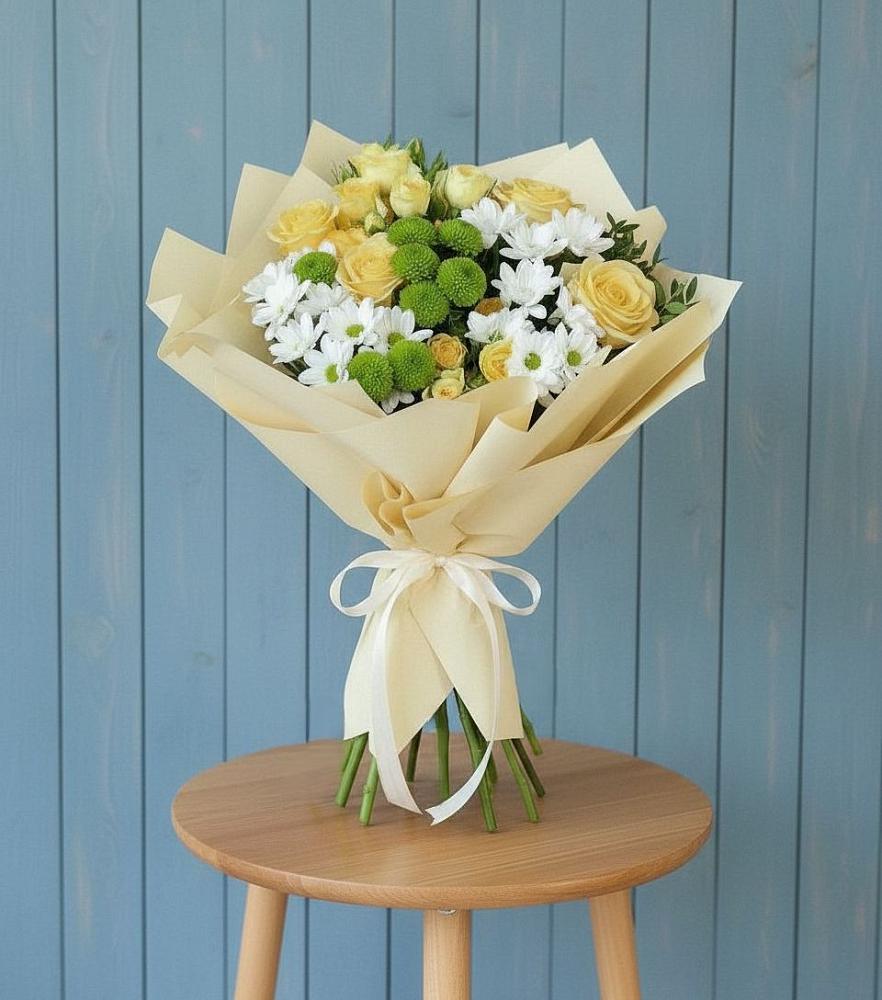 Букет цветов из: Хризантемы и Розы в Спасском Приморского края