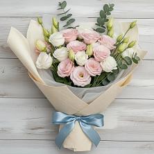 Букет цветов из:  Лизиантусы в Спасском Приморского края