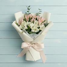 Букет цветов из:  Альстромерии в Спасском Приморского края