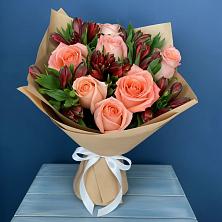 Букет цветов из:  Розы и Альстромерии в Спасском Приморского края