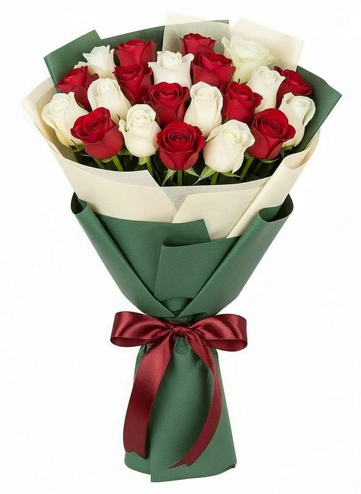 Букет Микс из красных и белых роз в Спасском Приморского края