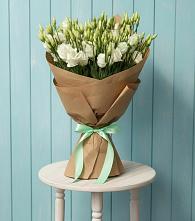 Букет цветов из:  Лизиантусы в Спасском Приморского края