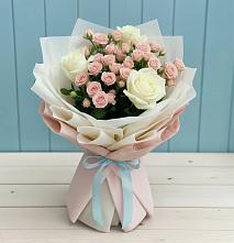 Букет цветов из:  Розы #REPLACE_PRED# Спасском Приморского края