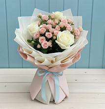 Букет цветов из:  Розы в Спасском Приморского края