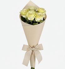 Букет цветов из:  Розы в Спасском Приморского края