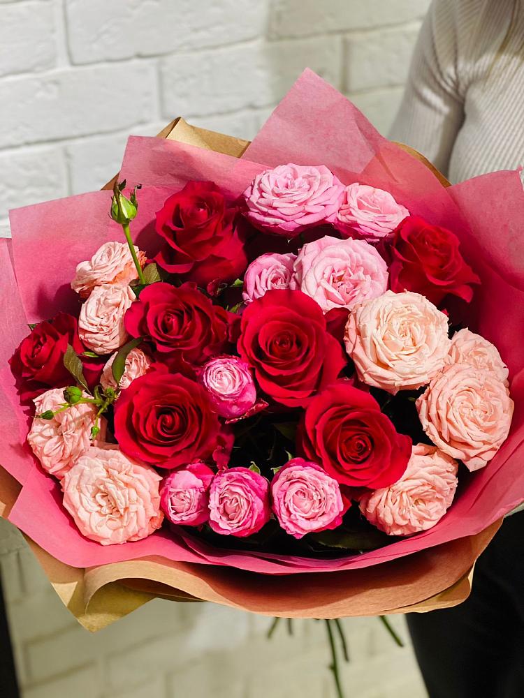 Букет цветов из: Розы в Спасском Приморского края