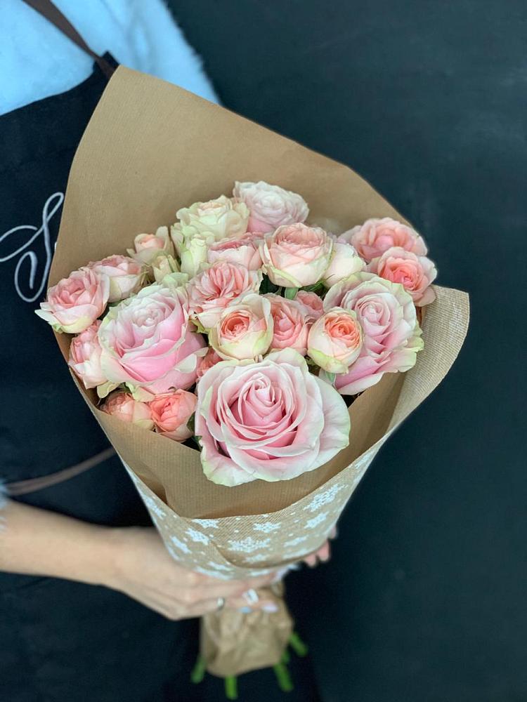 Букет цветов из: Хризантемы и Розы в Спасском Приморского края