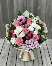 Букет цветов из:  Альстромерии, Гвоздики, Розы и Хризантемы в Спасском Приморского края