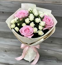 Букет цветов из:  Розы #REPLACE_PRED# Спасском Приморского края
