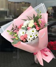 Букет цветов из:  Розы, Лизиантусы и Хризантемы в Спасском Приморского края