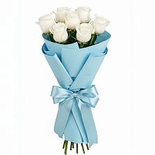 Букет 7 белых роз Проуд в Спасском Приморского края