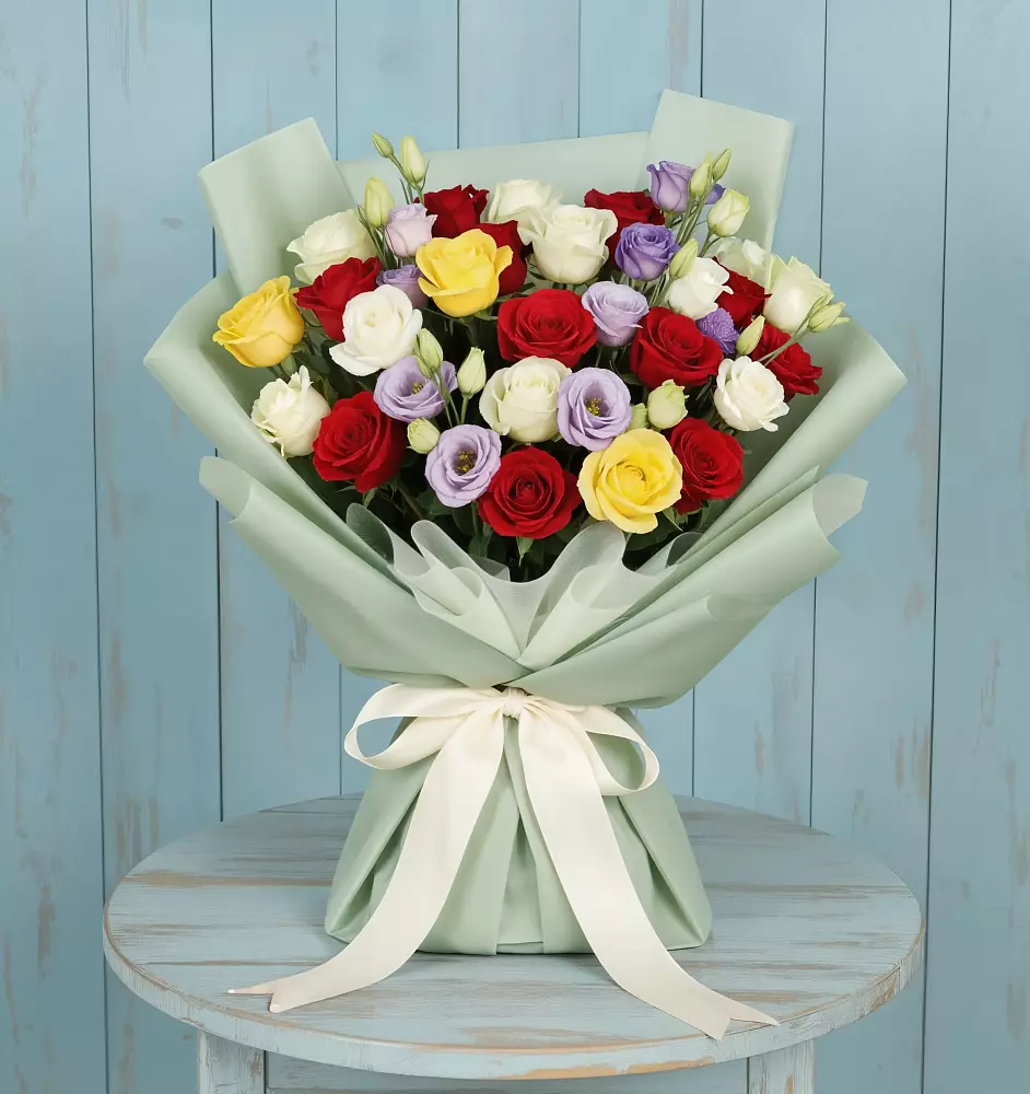 Букет цветов из: Розы в Спасском Приморского края