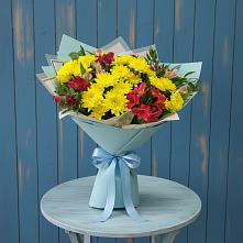 Букет цветов из:  Альстромерии и Хризантемы в Спасском Приморского края