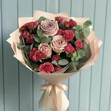 Букет цветов из:  Гвоздики и Розы #REPLACE_PRED# Спасском Приморского края