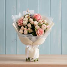 Букет цветов из:  Розы в Спасском Приморского края