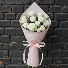 Букет цветов из:  Розы #REPLACE_PRED# Спасском Приморского края