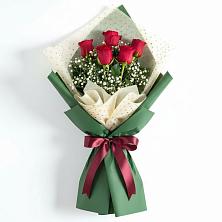 Букет цветов из:  Розы в Спасском Приморского края