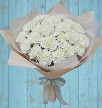 Букет цветов из:  Гвоздики в Спасском Приморского края