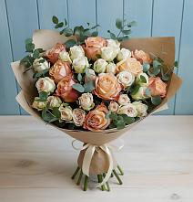 Букет цветов из:  Альстромерии и Розы в Спасском Приморского края