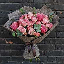 Букет цветов из:  Розы в Спасском Приморского края