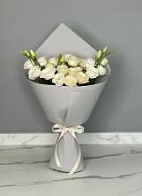 Букет цветов из:  Розы и Лизиантусы в Спасском Приморского края