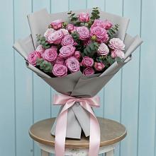 Букет цветов из:  Розы в Спасском Приморского края